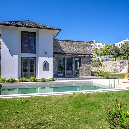 Cosy, Luxury In Yakakoy, With 4 Master Private Garden And Pool Nested In The Olive Tree Fields Villa Bodrum